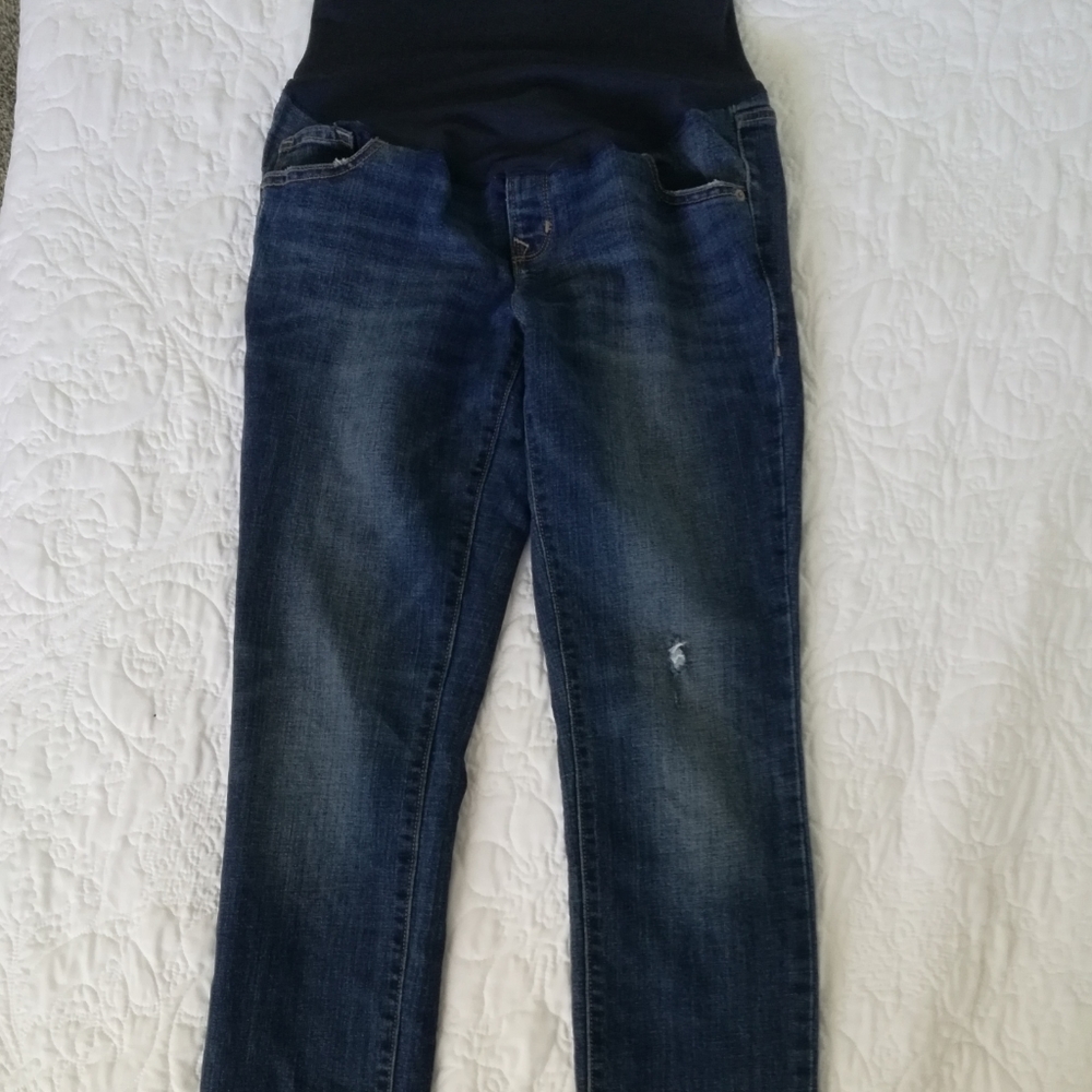 Old Navy Maternity Distressed Skinny Jeans Size 6